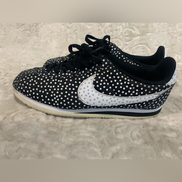 Unique Nike Cortez Polk A Dot Shoes Size 8.5 Women - Picture 2 of 4